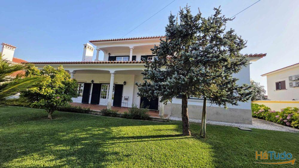 Moradia de Excelência em Tomar - M3123/25 Moradia de Excelência em Tomar - M3123/25