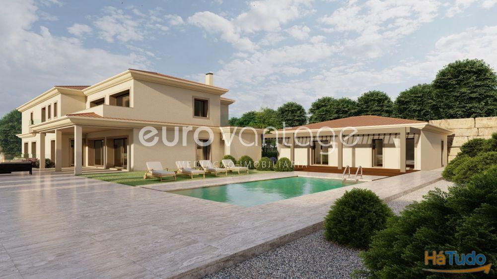 Moradia T7 de Luxo com Piscina, Jardins, Leiria