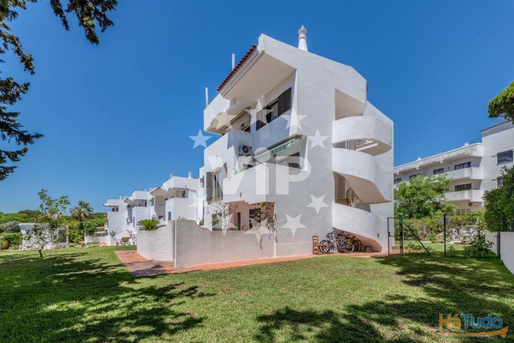 VILAMOURA- CENTRO - APARTAMENTO DE DOIS QUARTOS - PISCINA