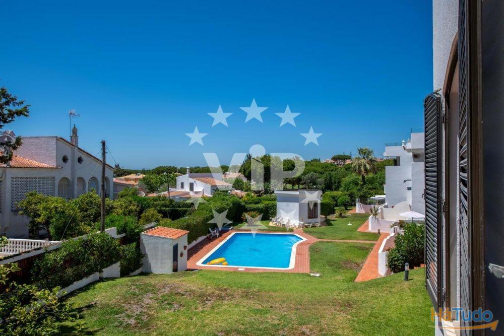 VILAMOURA- CENTRO - APARTAMENTO DE DOIS QUARTOS - PISCINA