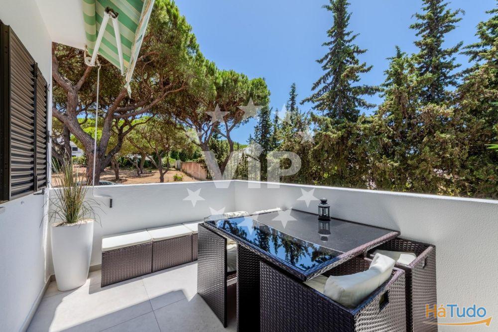 VILAMOURA- CENTRO - APARTAMENTO DE DOIS QUARTOS - PISCINA