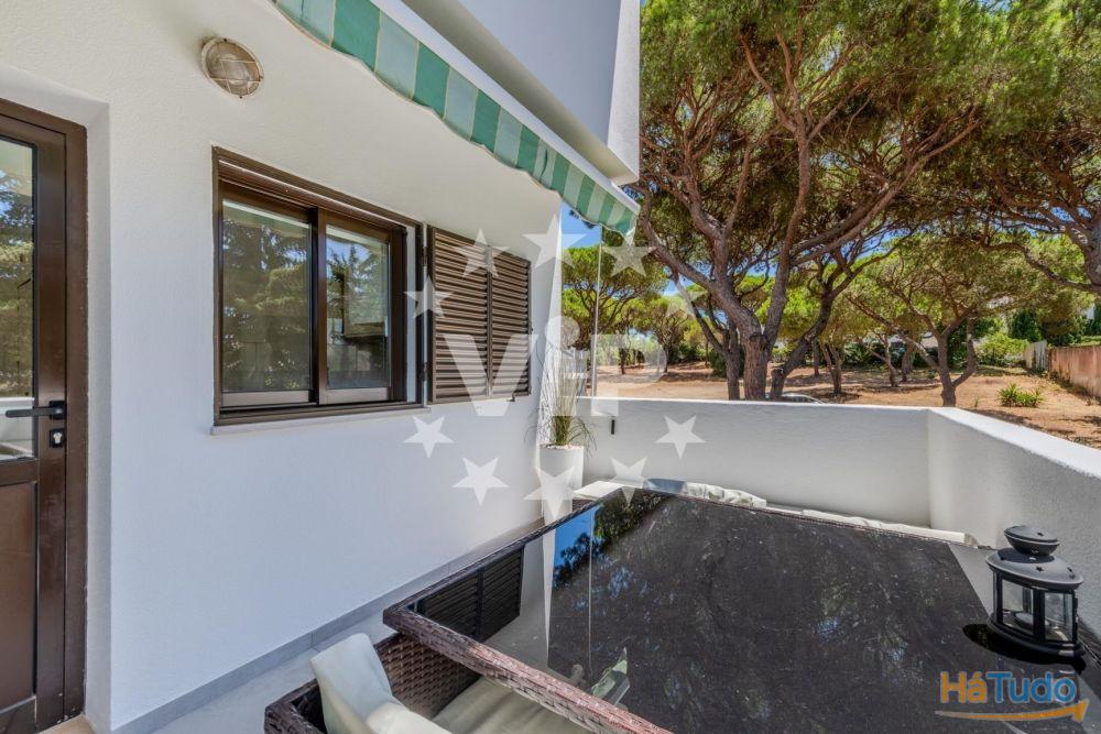 VILAMOURA- CENTRO - APARTAMENTO DE DOIS QUARTOS - PISCINA