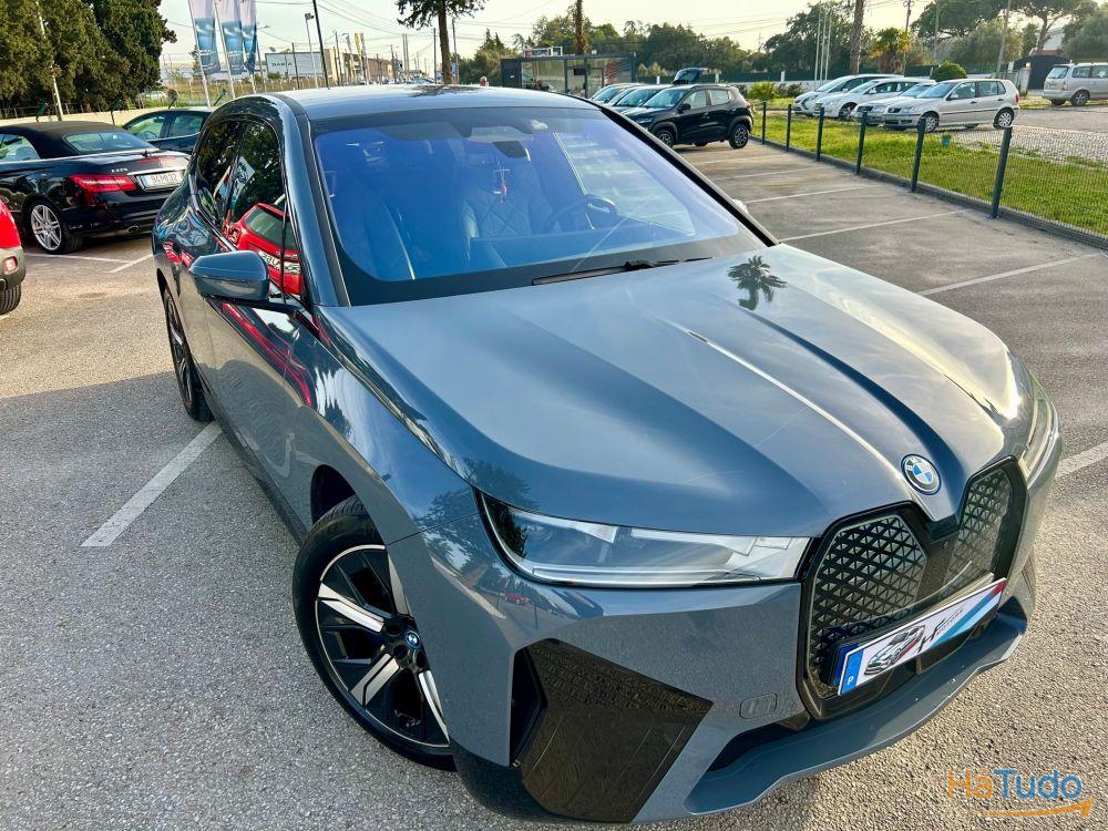 BMW iX XDrive 40 Pack desportivo