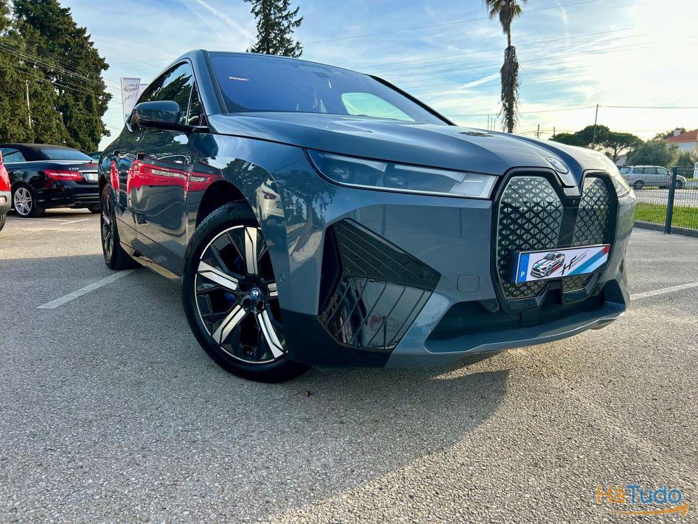 BMW iX XDrive 40 Pack desportivo
