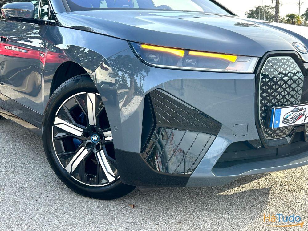 BMW iX XDrive 40 Pack desportivo