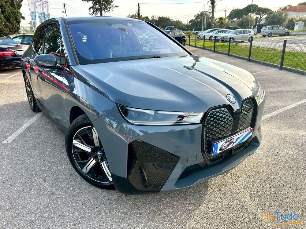 BMW iX XDrive 40 Pack desportivo
