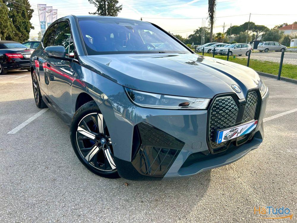 BMW iX XDrive 40 Pack desportivo