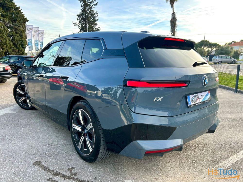 BMW iX XDrive 40 Pack desportivo