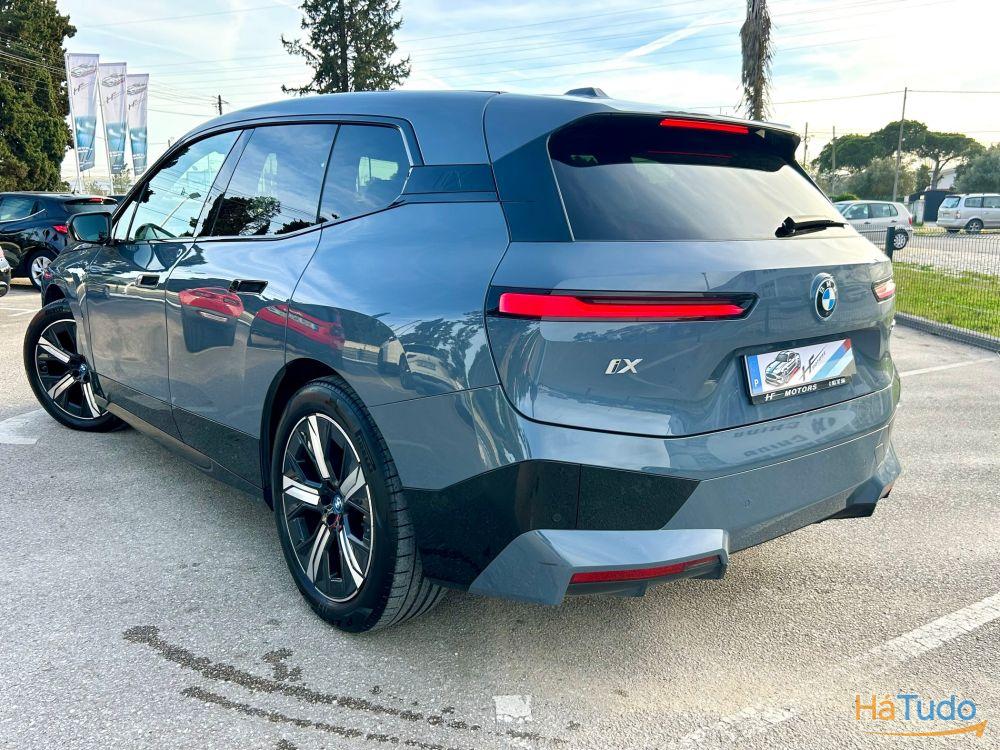 BMW iX XDrive 40 Pack desportivo
