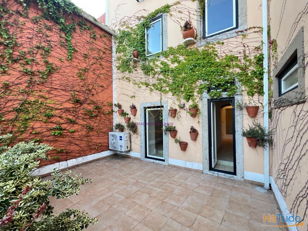 T2, Novo em Massam - ?350.000