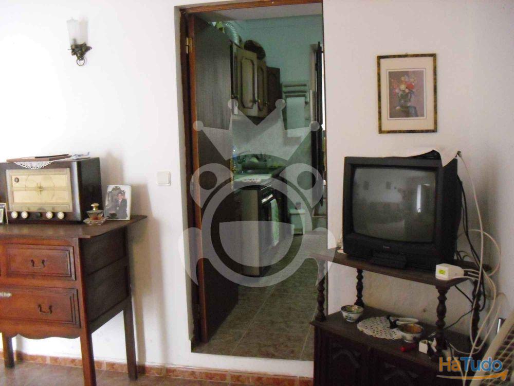 Moradia em Santo Aleixo da Restaurao
