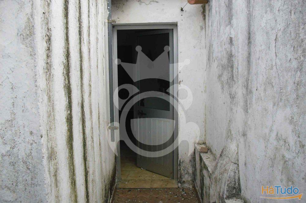 Moradia em Santo Aleixo da Restaurao