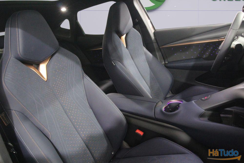 Cupra Tavascan 77 kWh Adrenaline