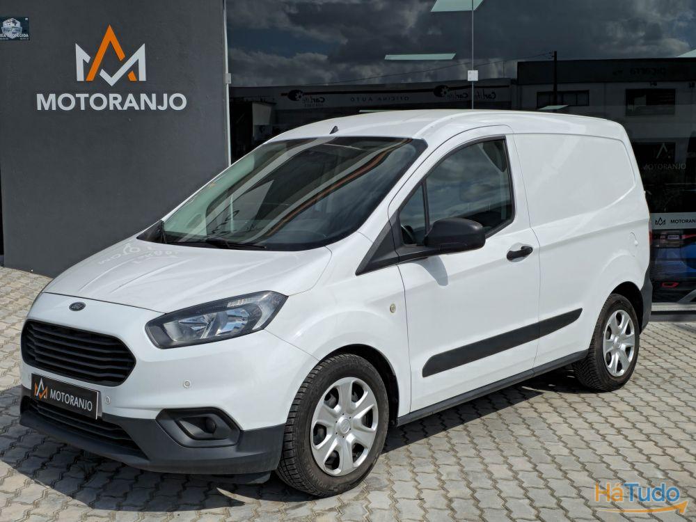Ford Transit Courier Base