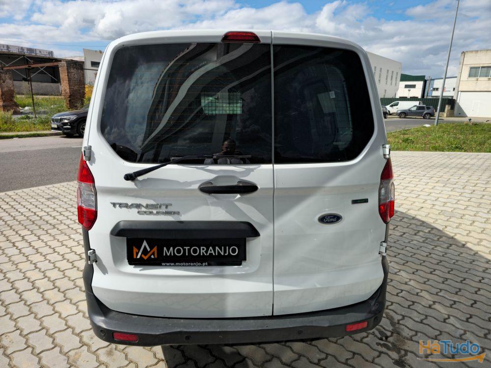 Ford Transit Courier Base