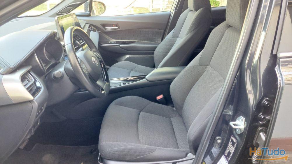 Toyota C-HR 1.8 Hybrid Exclusive Toyota C-HR 1.8 Hybrid Exclusive