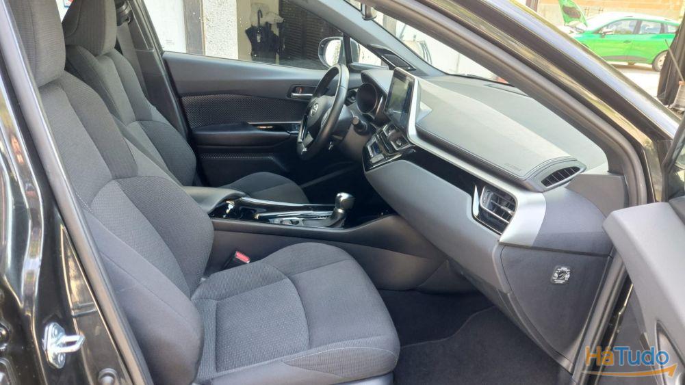 Toyota C-HR 1.8 Hybrid Exclusive Toyota C-HR 1.8 Hybrid Exclusive