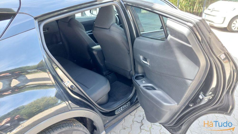 Toyota C-HR 1.8 Hybrid Exclusive Toyota C-HR 1.8 Hybrid Exclusive