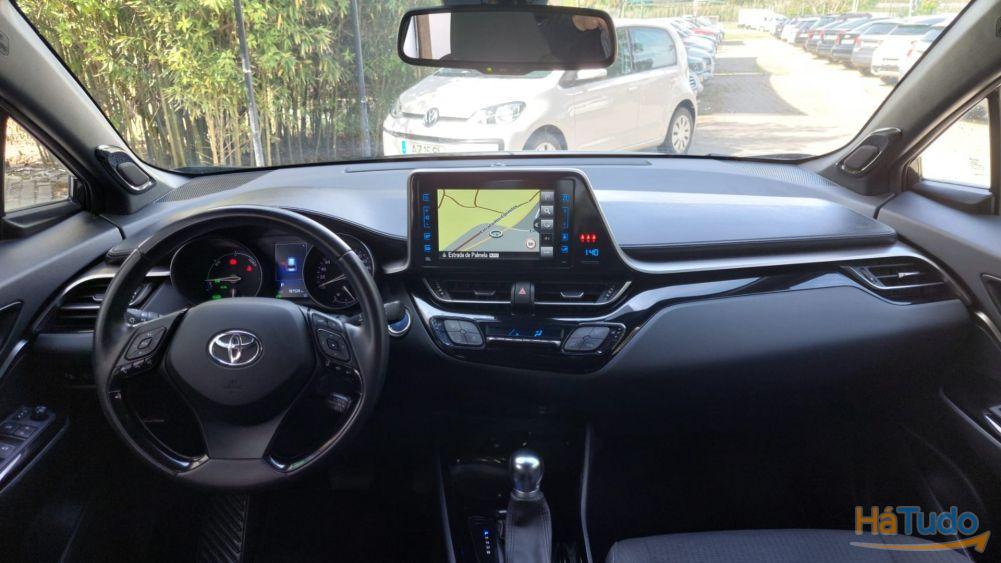 Toyota C-HR 1.8 Hybrid Exclusive Toyota C-HR 1.8 Hybrid Exclusive