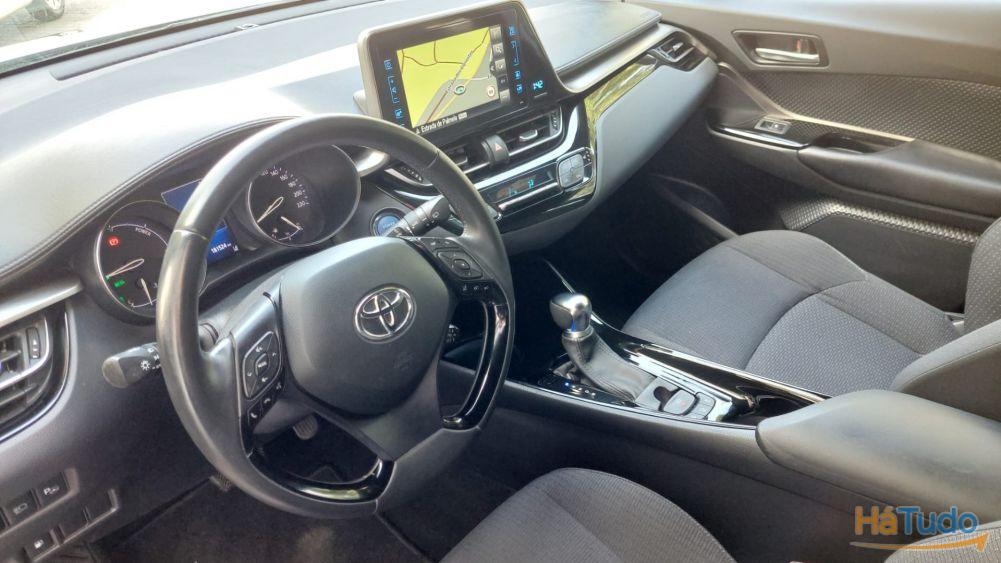 Toyota C-HR 1.8 Hybrid Exclusive Toyota C-HR 1.8 Hybrid Exclusive