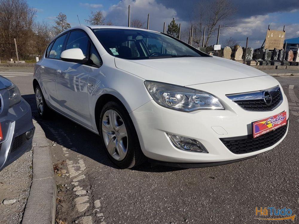 Opel Astra 1.3 CDTi Cosmo Opel Astra 1.3 CDTi Cosmo