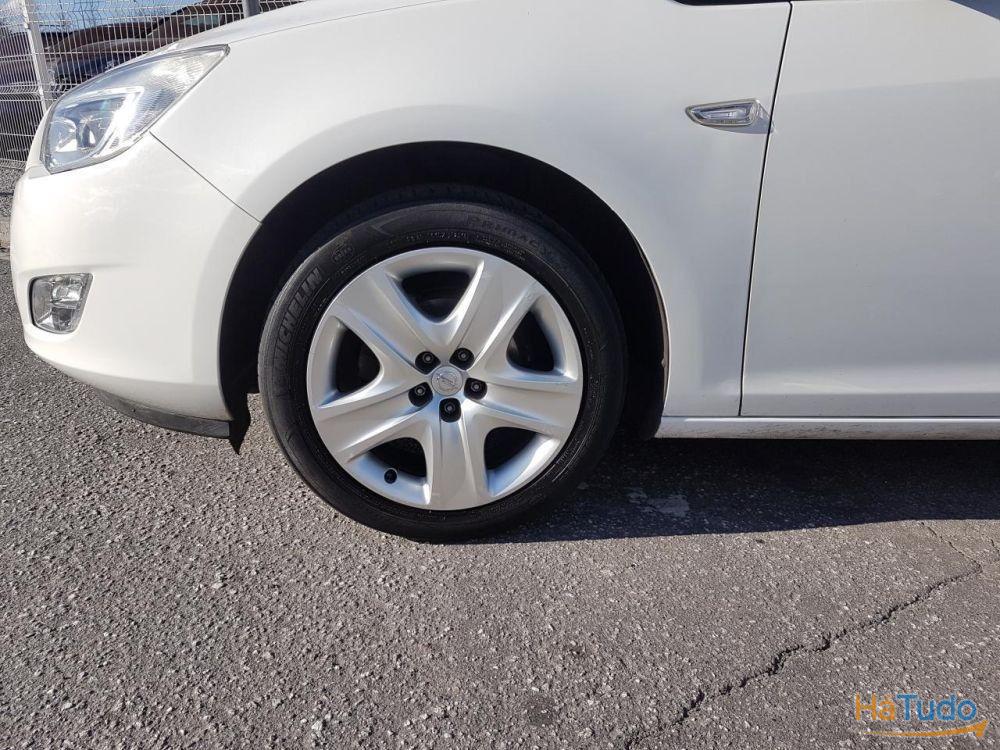 Opel Astra 1.3 CDTi Cosmo Opel Astra 1.3 CDTi Cosmo