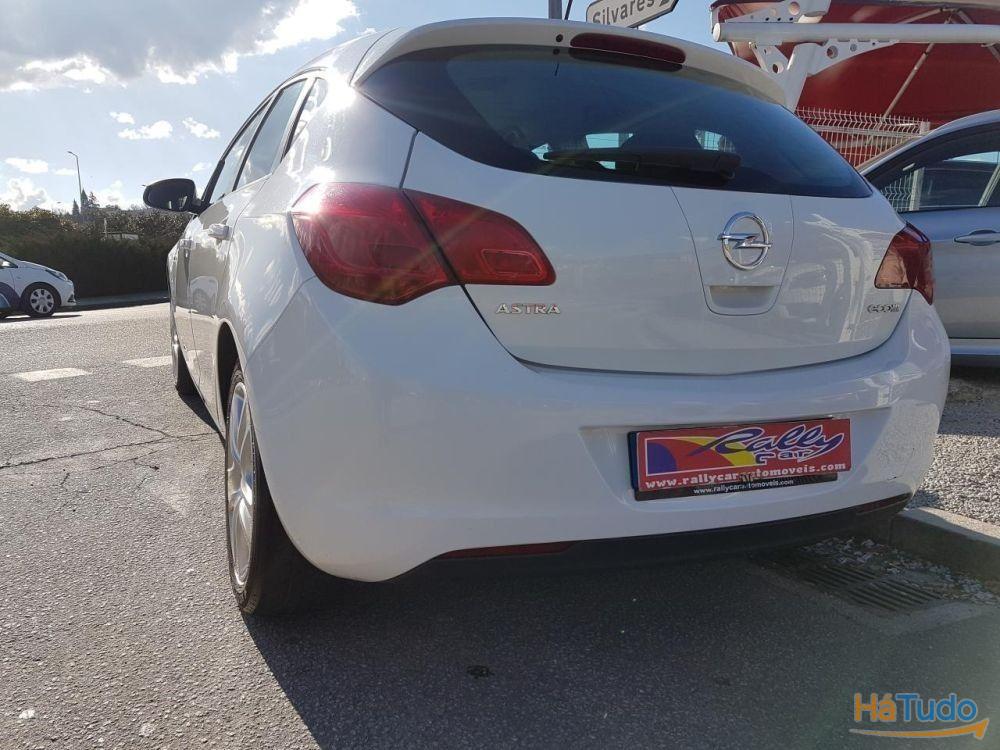 Opel Astra 1.3 CDTi Cosmo Opel Astra 1.3 CDTi Cosmo