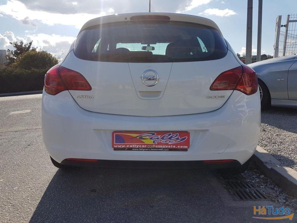 Opel Astra 1.3 CDTi Cosmo Opel Astra 1.3 CDTi Cosmo