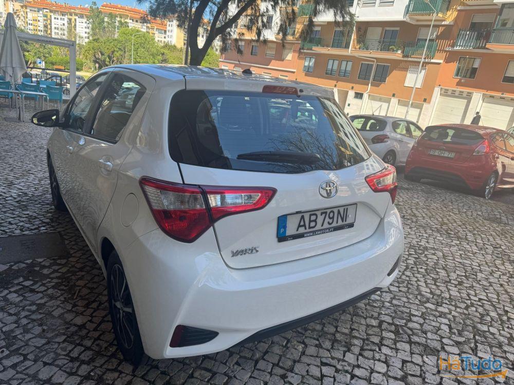 Toyota Yaris 1.0 VVT-i Comfort Toyota Yaris 1.0 VVT-i Comfort