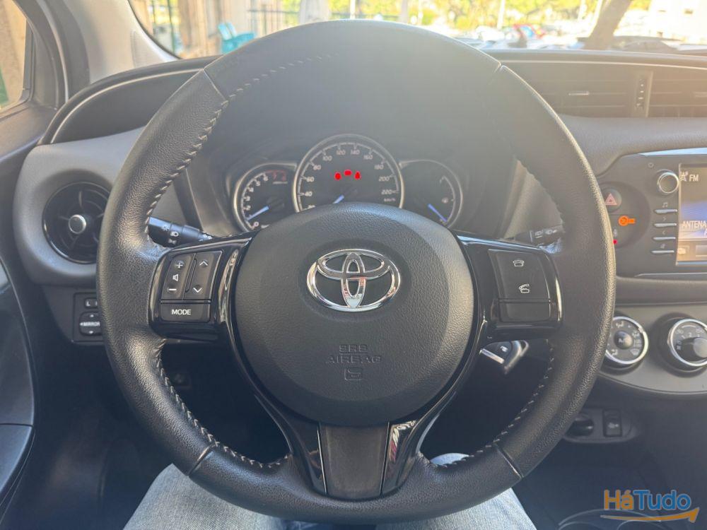 Toyota Yaris 1.0 VVT-i Comfort Toyota Yaris 1.0 VVT-i Comfort