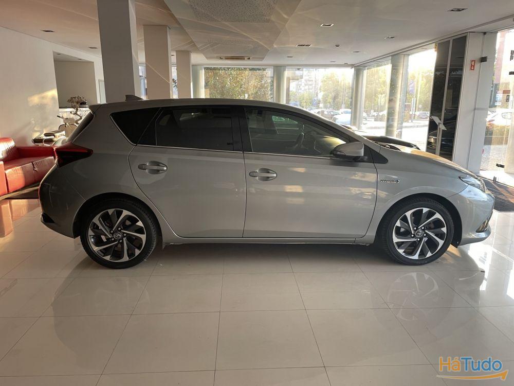 Toyota Auris 1.8 HSD Comfort +P.Techno+P.Sport Toyota Auris 1.8 HSD Comfort +P.Techno+P.Sport