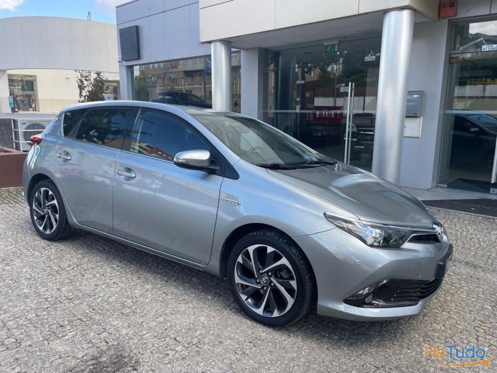 Toyota Auris 1.8 HSD Comfort +P.Techno+P.Sport Toyota Auris 1.8 HSD Comfort +P.Techno+P.Sport