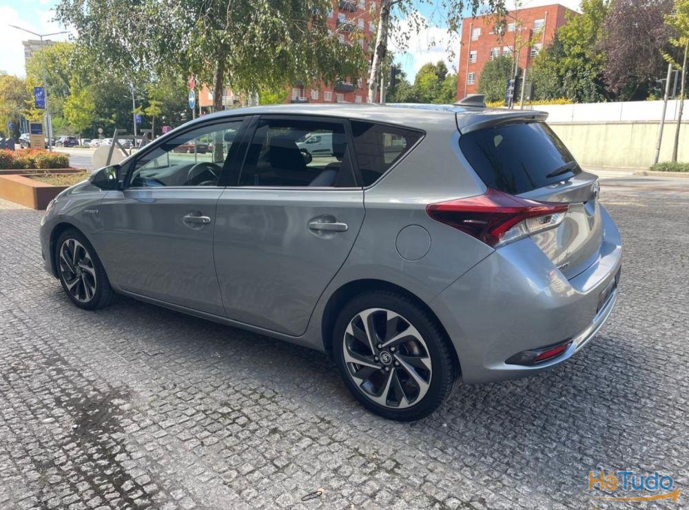 Toyota Auris 1.8 HSD Comfort +P.Techno+P.Sport Toyota Auris 1.8 HSD Comfort +P.Techno+P.Sport