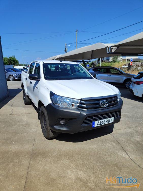 Toyota Hilux 2.4 D-4D 4WD CD CM Toyota Hilux 2.4 D-4D 4WD CD CM