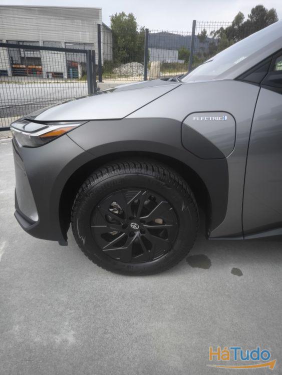 Toyota bZ4X 71,4 kWh Exclusive Toyota bZ4X 71,4 kWh Exclusive