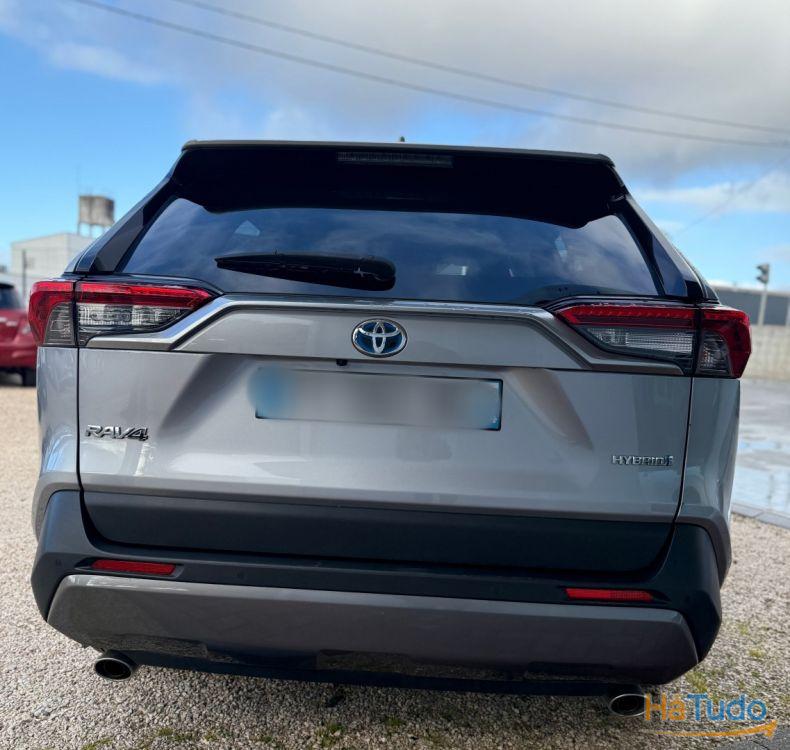 Toyota RAV4 2.5 HDF Comfort Toyota RAV4 2.5 HDF Comfort