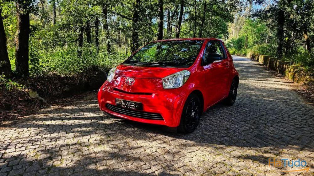 Toyota iQ 1.0 + Toyota iQ 1.0 +