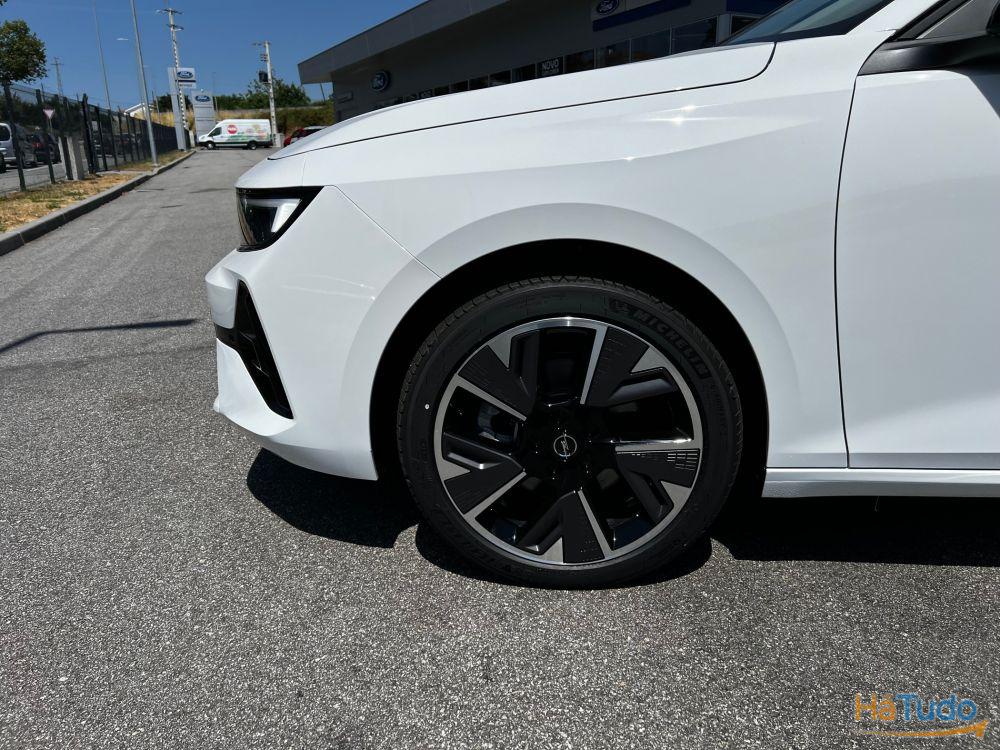 Opel Astra 54 kWh Edition Opel Astra 54 kWh Edition