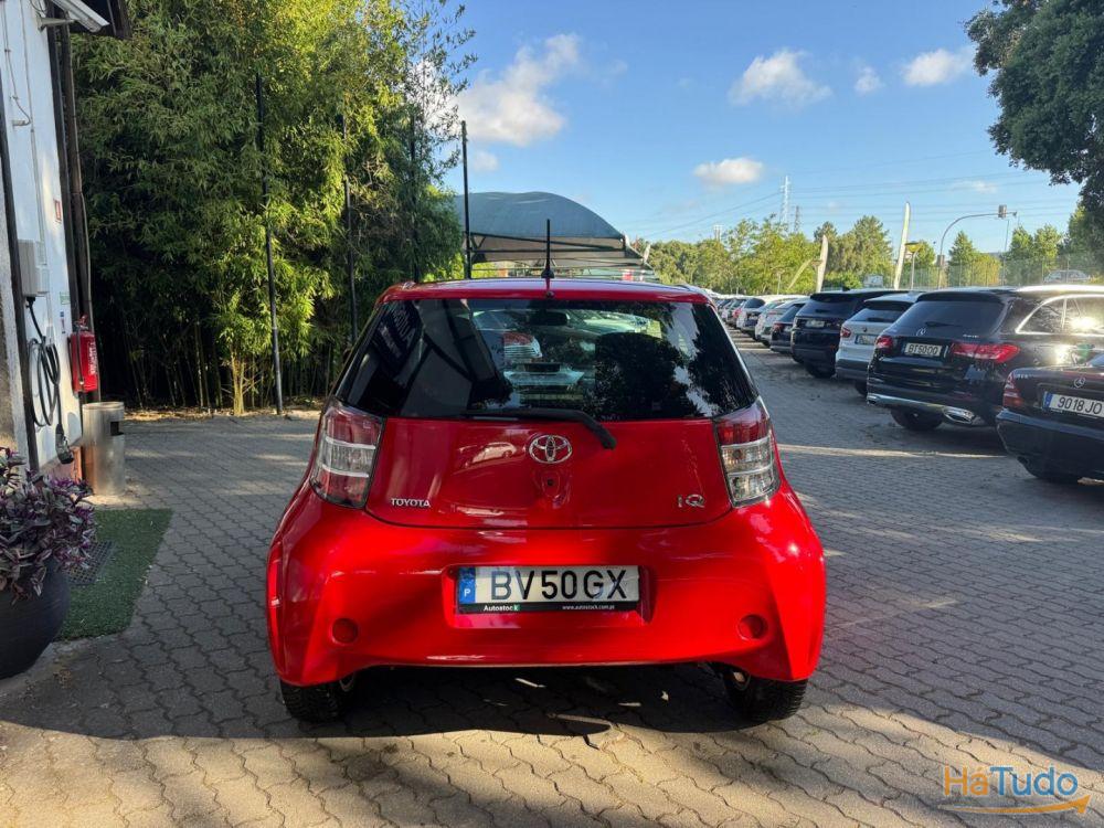 Toyota iQ 1.0 Toyota iQ 1.0