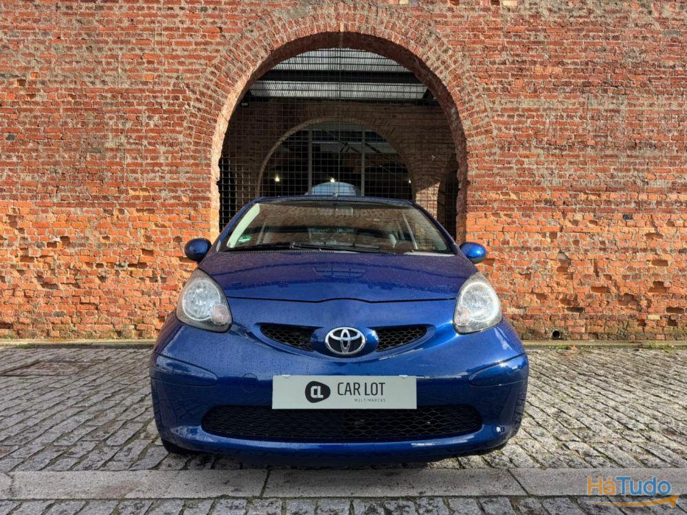 Toyota Aygo 1.0 + AC Toyota Aygo 1.0 + AC