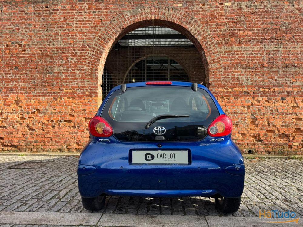 Toyota Aygo 1.0 + AC Toyota Aygo 1.0 + AC