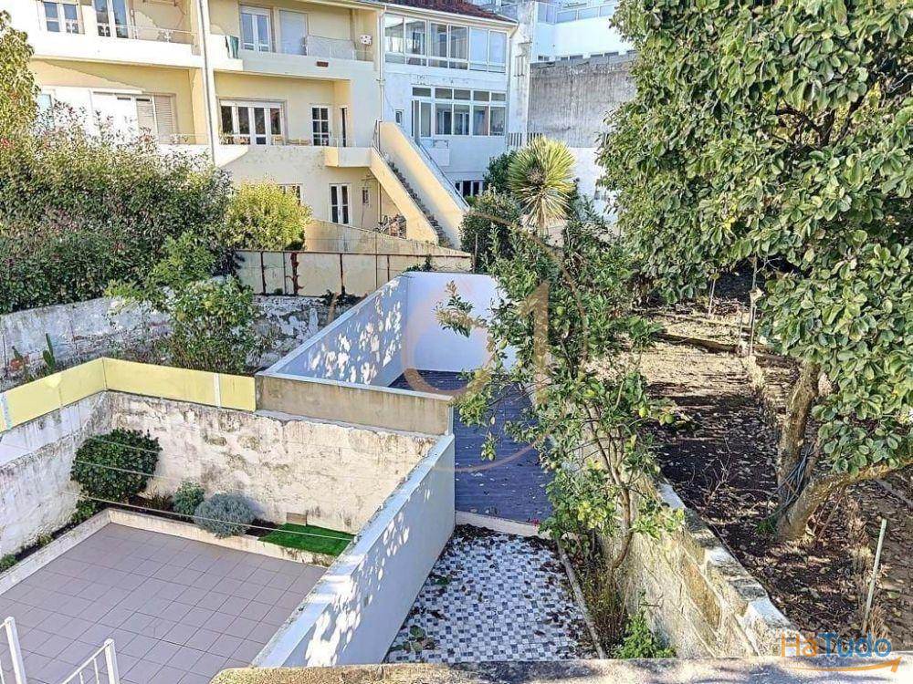 Moradia T3 geminada em Cedofeita Moradia T3 geminada em Cedofeita