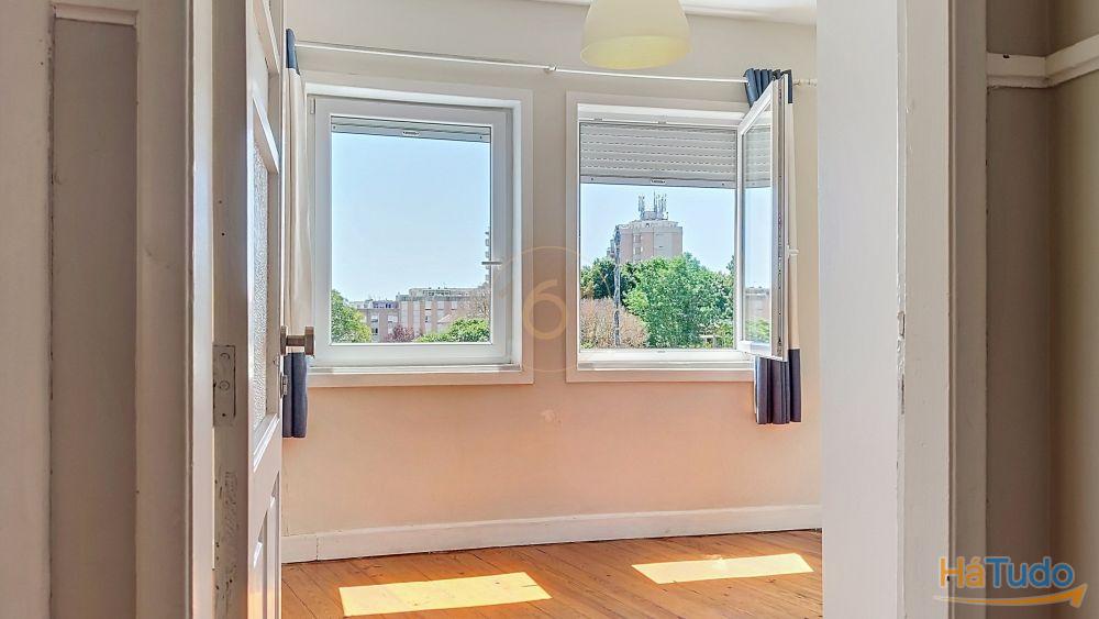 Moradia T3 geminada em Cedofeita Moradia T3 geminada em Cedofeita