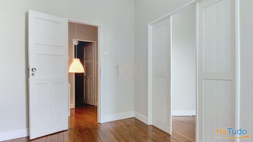 Moradia T3 geminada em Cedofeita Moradia T3 geminada em Cedofeita