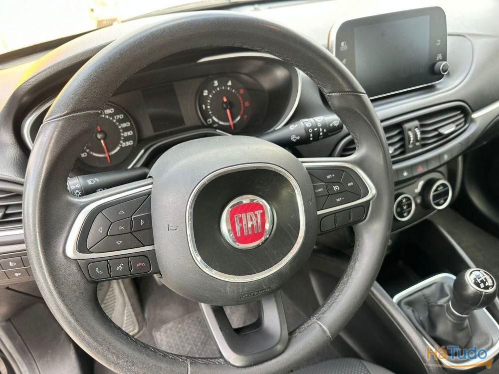 Fiat Tipo Station Wagon 1.3 M-Jet Lounge Fiat Tipo Station Wagon 1.3 M-Jet Lounge