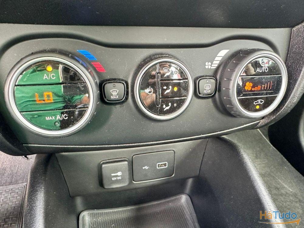 Fiat Tipo Station Wagon 1.3 M-Jet Lounge Fiat Tipo Station Wagon 1.3 M-Jet Lounge