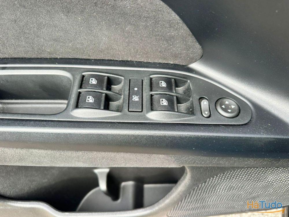 Fiat Tipo Station Wagon 1.3 M-Jet Lounge Fiat Tipo Station Wagon 1.3 M-Jet Lounge