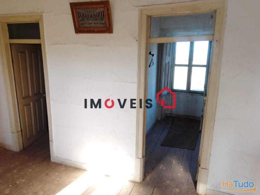 Moradia em Quintinha - Santarém (São Vicente do Paul e Vale de Figueira) Moradia em Quintinha - Santarém (São Vicente do Paul e Vale de Figueira)