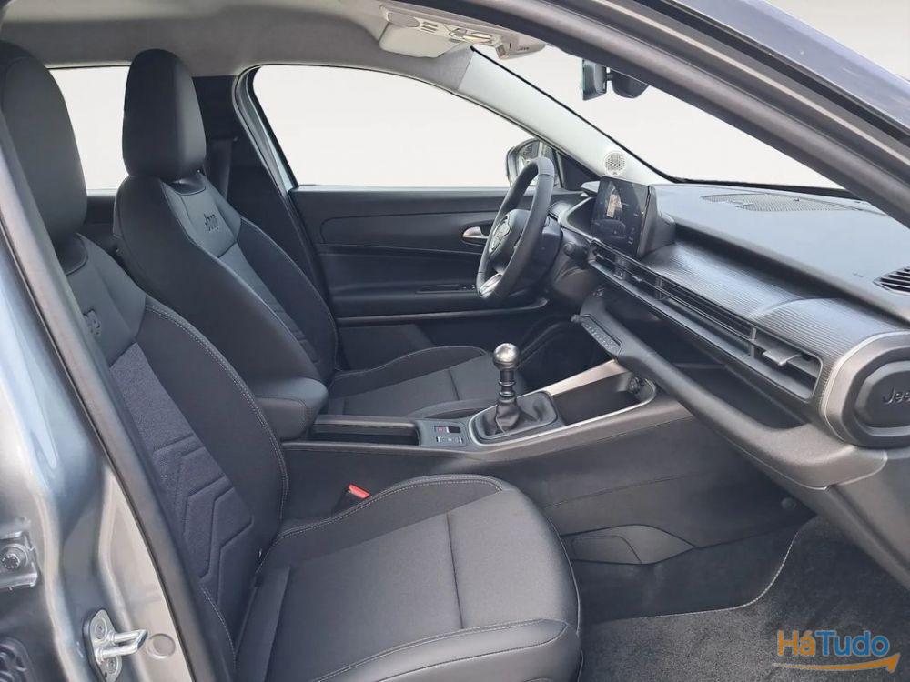 Jeep Avenger 1.2 GSE T3 Altitude Jeep Avenger 1.2 GSE T3 Altitude