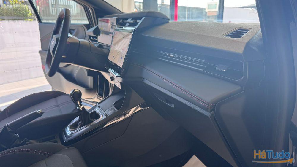 Ford Puma 1.0 EcoBoost MHEV ST-Line Design Ford Puma 1.0 EcoBoost MHEV ST-Line Design